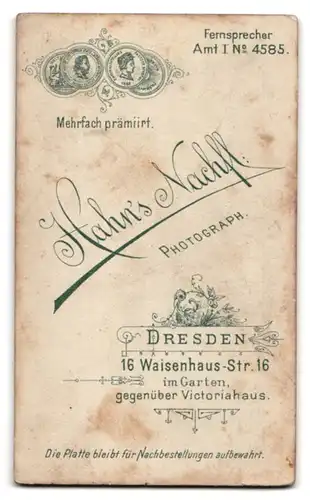 Fotografie Hahn's Nachfl., Dresden, Waisenhausstr. 16, Knabe mit Spazierstock in Marineuniform