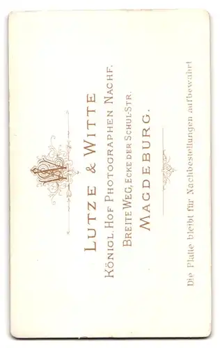 Fotografie Lutze & Witte, Magdeburg, elegante junge Dame mit viel Schmuck