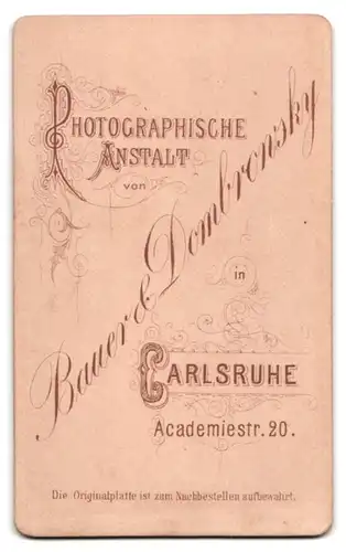 Fotografie Bauer & Dombrowsky, Carlsruhe, Academiestrasse 20, hübscher Junge leicht lächelnd