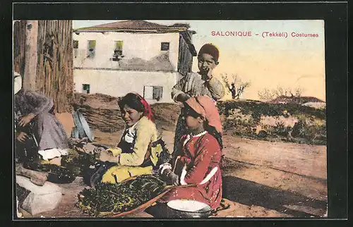 AK Salonique, Costumes (Tekkèli)