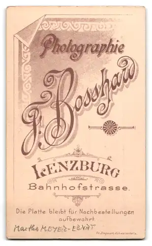 Fotografie F. Bosshard, Lenzburg, Bahnhofstr., Portrait bildschöne junge Frau mit Dutt in gerüschter Bluse