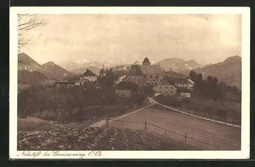 AK Neustift, Panorama mit Gebirgswand