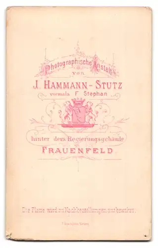 Fotografie J. Hammann-Stutz, Frauenfeld, Portrait bildschöne junge Frau mit Brosche am Rüschenkragen