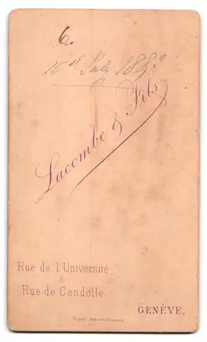 Fotografie Lacombe & Fils, Geneve, Rue de l`Universite, Portrait junge Frau im Kleid mit Hut und Schirm