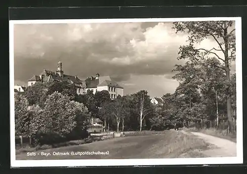 AK Selb /Bayr. Ostmark, Blick zum Luitpoldschulhaus