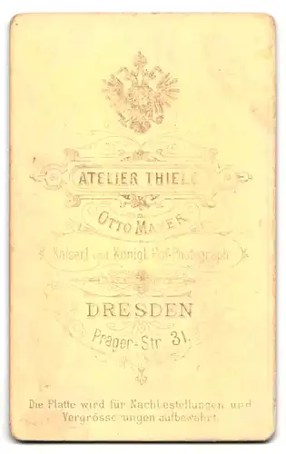 Fotografie Atelier Thiele, Dresden, Pragerstr. 31, glückliche Mutter mit Baby im Arm