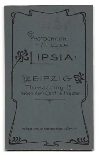 Fotografie Atelier Lipsia, Leipzig, Thomasring 15, hübsche junge Dame mit melancholischem Blick