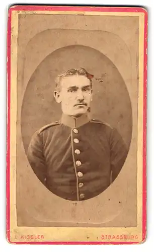 Fotografie L. Kissler, Strassburg, Portrait Soldat in Uniform