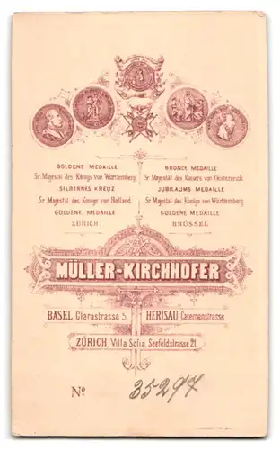 Fotografie Müller-Kirchhofer, Basel, Clarastr. 5, Portrait Bursche im Anzug