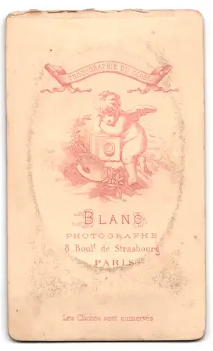 Fotografie Atelier Blanc, Paris, 8 Boulevard de Strasbourg, Portrait hübsche junge Dame mit Haarschleife