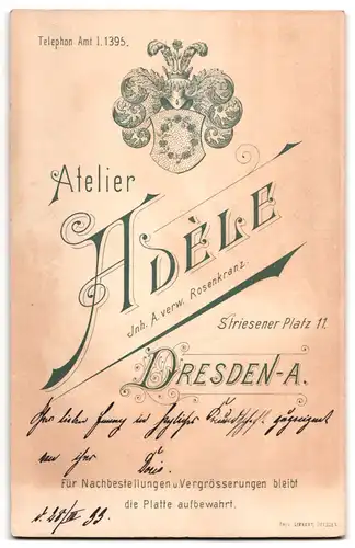 Fotografie Atelier Adèle, Dresden, Striesener Platz 11, bürgerliche Frau in tailliertem Kleid