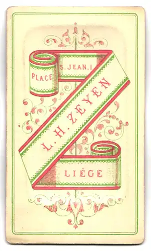 Fotografie L. H. Zeyen, Liège, Place S. Jean, 1, Portrait junge Dame mit Kreuzkette