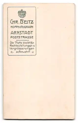 Fotografie Chr. Beitz, Arnstadt, Poststrasse, Kleinkind im Spitzenkleidchen