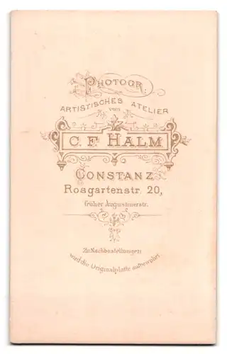 Fotografie C. F. Halm, Konstanz, Rosgartenstr. 20, Junger Mann im Anzug mit Scheitel