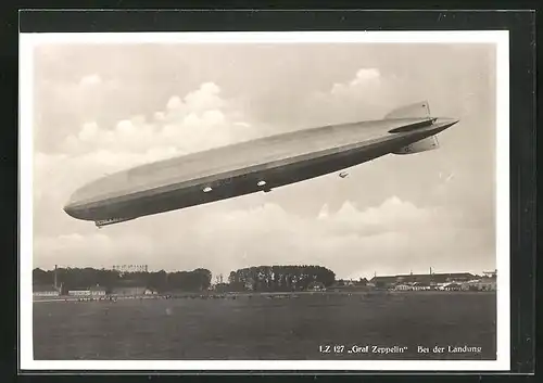 AK Luftschiff LZ 127 Graf Zeppelin bei der Landung