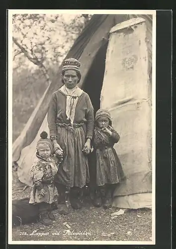 AK Lappat vid Palnoviken, norwegische Mutter mit Kindern