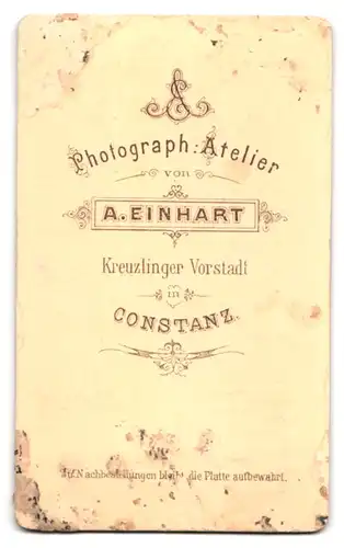 Fotografie A. Einhart, Constanz, bürgerliche Frau in seidenem Kleid