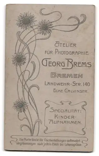 Fotografie G. Brems, Bremen, Landwehr-Str. 140, Portrait Dame im Kleid mit Rüschenkragen