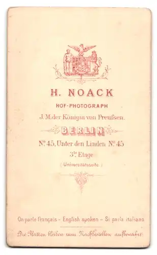 Fotografie H. Noack, Berlin, unter den Linden 45, Portrait junge Frau im Biedermeierkleid mit Halskette