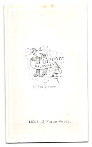 Fotografie Dupont, Bruxelles, 67 Rue Neuve, älterer Mann in Sonntagsstaat