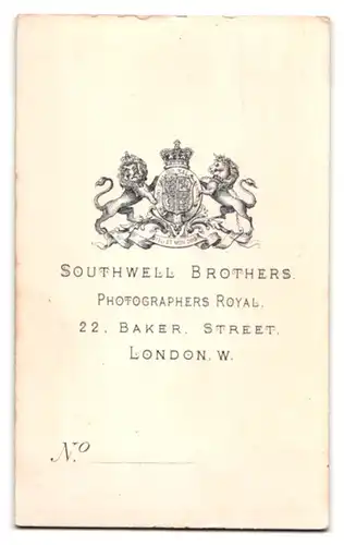 Fotografie Southwell Bros., London, Baker Street 22, bürgerlicher Herr mit Koteletten und Walrossbart