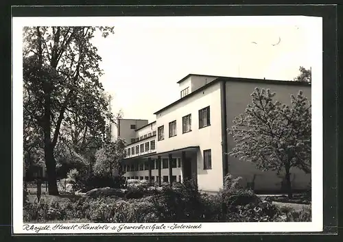 AK Rheydt, Staatl. Handels- und Gewerbeschule-Internat im Bauhaus-Stil
