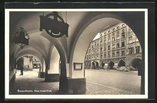 AK Rosenheim, Max-Josef-Platz mit Gasthof Weinhaus