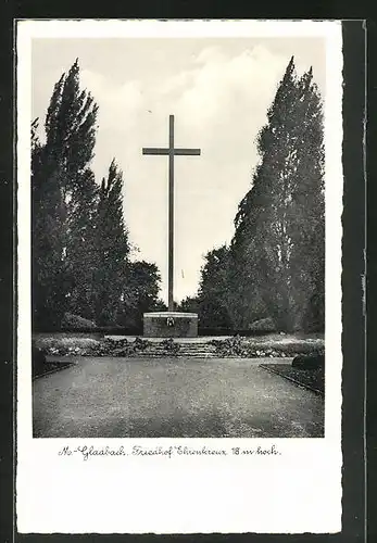 AK M.-Gladbach, Ehrenkreuz auf dem Friedhof
