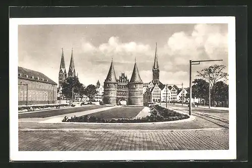 AK Lübeck, Holstentor am Platz