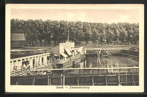 AK Sneek, Zweminrichting, Schwimmbad mit Gästen