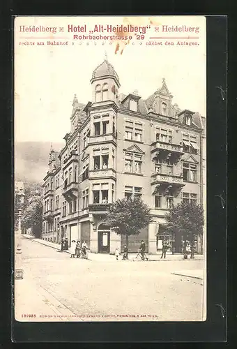 AK Heidelberg, Hotel Alt-Heidelberg, Radfahrer und Passanten