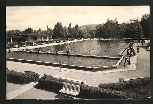 AK Friedrichroda / Thüringen, Schwimmbad mit Badegästen