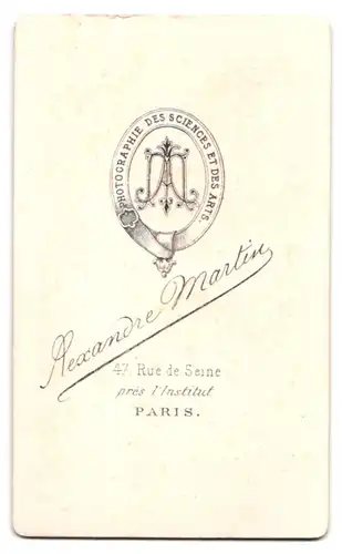 Fotografie Alexandre Martin, Paris, 47, Rue de Seine, Portrait modisch gekleideter Herr mit Backenbart