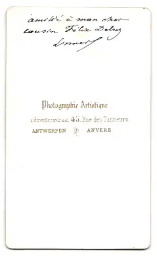 Fotografie Photographie Artistique, Anvers, 45 Rue des Tanneurs, älterer Mann mit Glatze im Sonntagsstaat