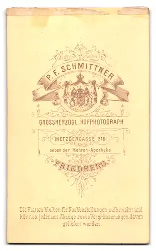 Fotografie P. F. Schmittner, Friedberg, Metzgergasse 316, Portrait Kleinkind im weissen Leibchen