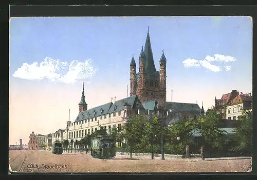 AK Köln, Strassenbahn vor dem Stapelhaus