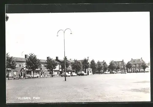 AK Vlijmen, Plein, Hauptplatz