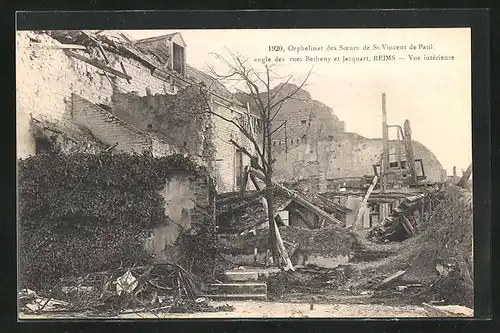 AK Reims, Orphelinat des Soeurs de St-Vincent de Paul angle des rues Betheny et Jacquart, Vue intérieure 1920