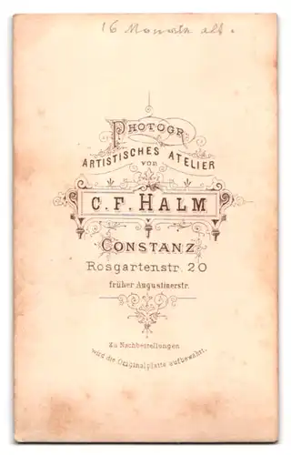 Fotografie C. F. Halm, Constanz, Rosgartenstr. 20, Portrait junges Mädchen im Kleid mit Locken