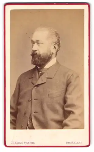Fotografie Ghemar Freres, Bruxelles, 27 Rue de l'Ecuyer, Portrait Herr mit Vollbart