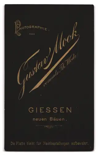 Fotografie Gustav Mook, Giessen, Portrait junger Herr im Anzug