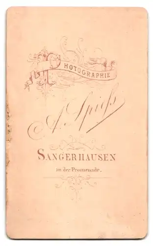 Fotografie A. Spiess, Sangerhausen, gut angezogener Junge am Lesepult