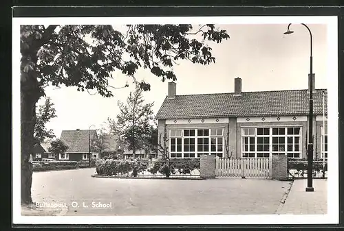 AK Buitenpost, O. L. School