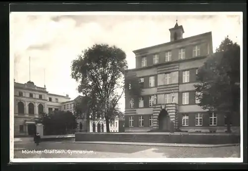 AK München-Gladbach, Gymnasium