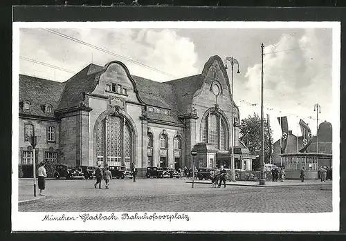 AK Mönchengladbach, Bahnhofsvorplatz mit Hauptbahnhof