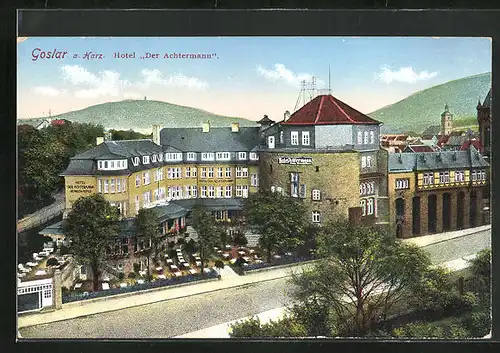 AK Goslar a. Harz, Strassenpartie mit Hotel Achtermann