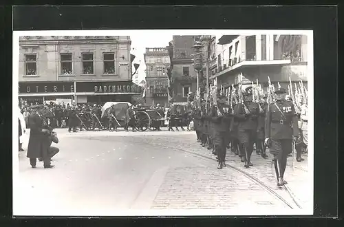 Foto-AK Beisetzung von Präsident Masaryk (TGM)