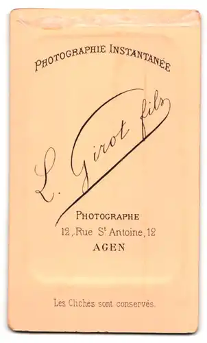 Fotografie L. Girot, Agen, 12 Rue St. Antoine, junger Mann mit Vollbart nebst hübscher Gattin