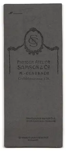 Fotografie Samson und Cie, Mönchengladbach, Crefelderstrasse 178, niedliches Mädchen mit Blumenkranz und Kreuzkette