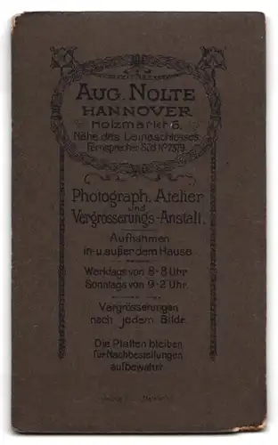 Fotografie Aug. Nolte, Hannover, Holzmarkt 6, junger Mann mit pomadisiertem Haar